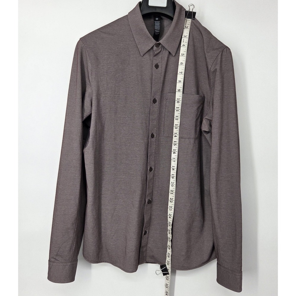 Men's Lululemon Commission Long-Sleeve Shirt Pocket - Picture 3 of 6